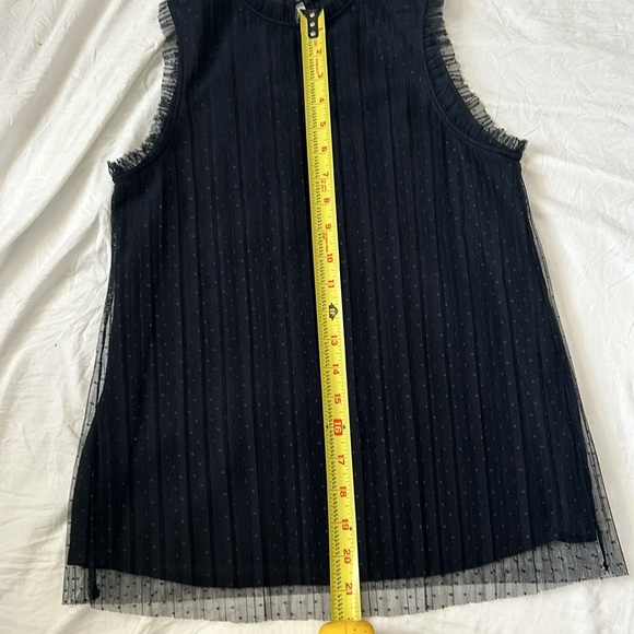 Chelsea28 deep navy blue crew neck tank top, sheer lace pokadot in XS - Picture 3 of 8